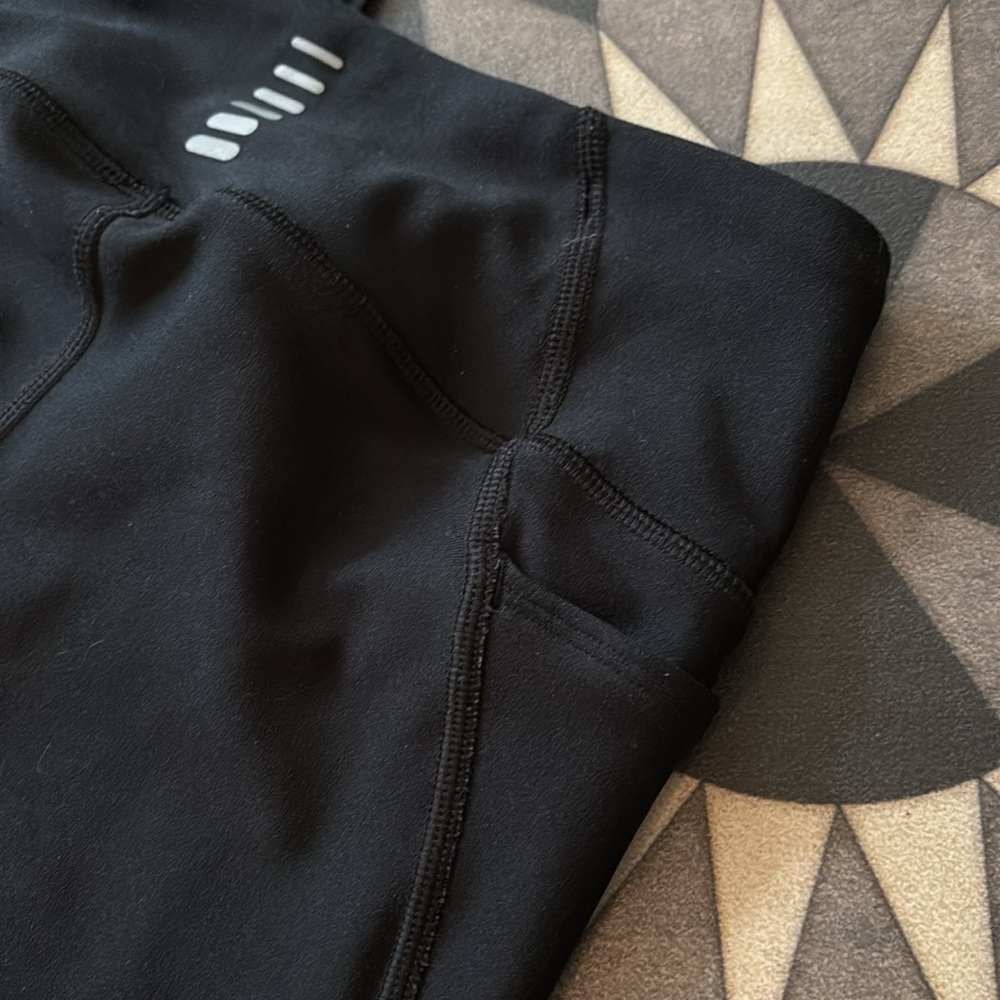 Under Armour Black Compression Leggings - Picture 8 of 9